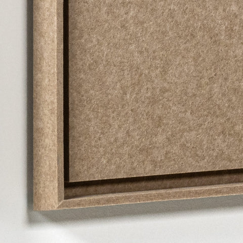 Frame detail (front) of FeltArt 'Estile' in the color pale sand.