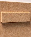 Mounting system of FeltArt 'Linoa' in the color soft dune.